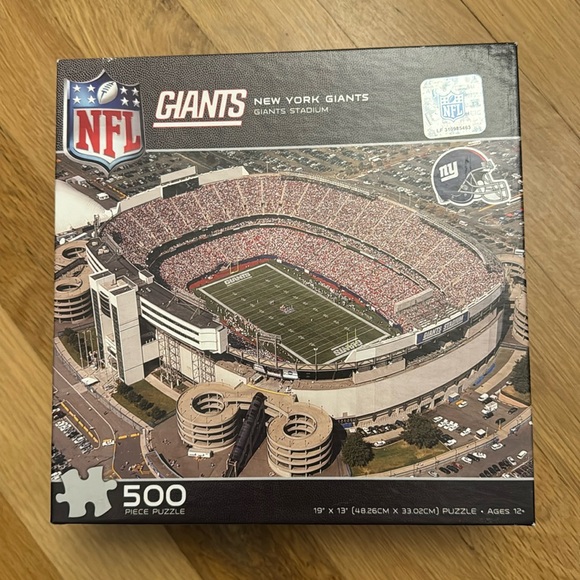 NWT & Sealed NFL New York Football Giants The Meadowlands 500 PC Puzzle 🏈 - Picture 1 of 6